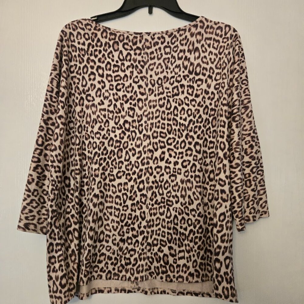 Chico's animal print 3/4 tunic top NWOT Size 2/L - Picture 5 of 5